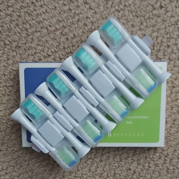 Toothbrush Replacement Heads - Picture 2 of 4